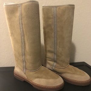 Steve Madden suede boots